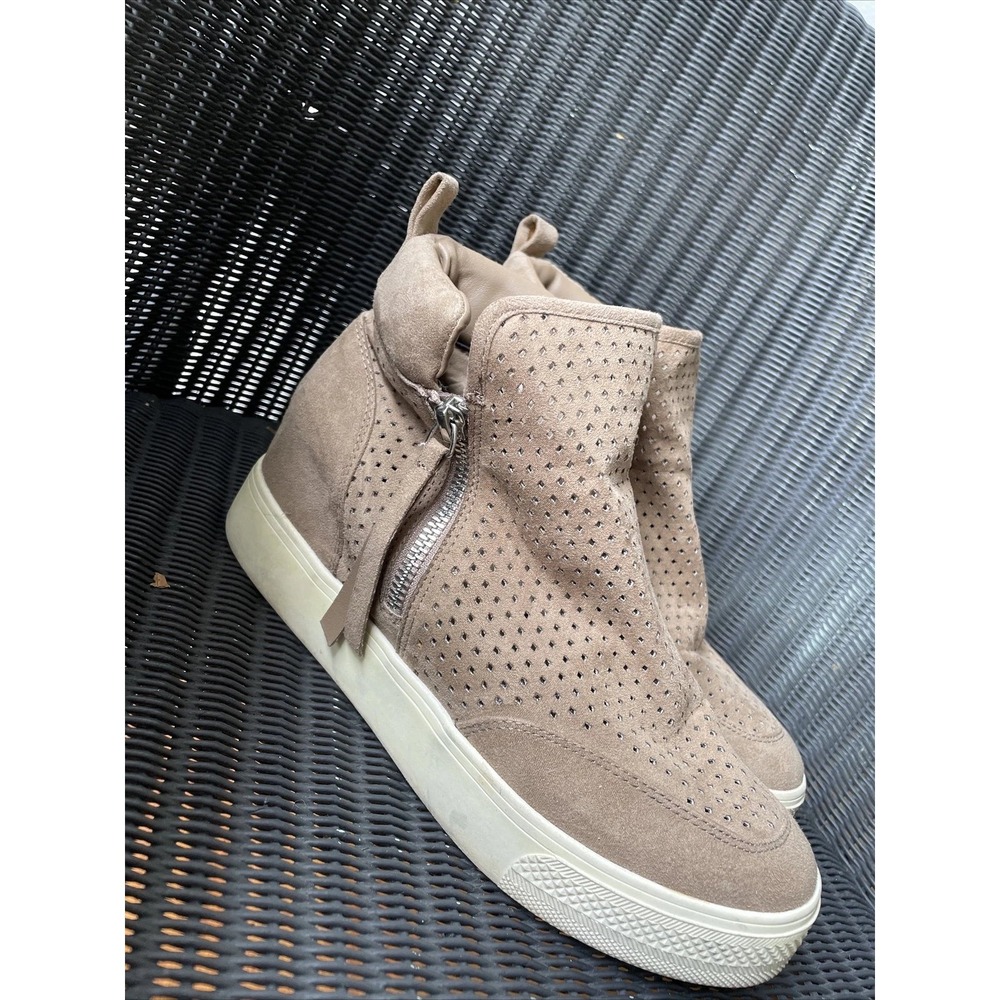 Steve Madden Wedge Sneakers Womens 7.5 Tan Suede Perforated High Top Zip Boots